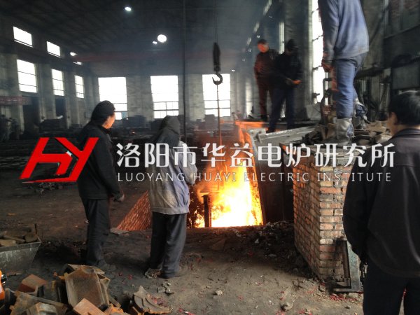 中頻爐的清潔方法