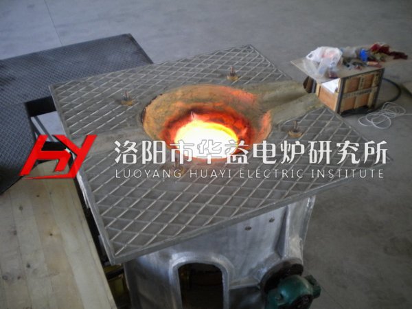 中頻電爐的真空清洗方法